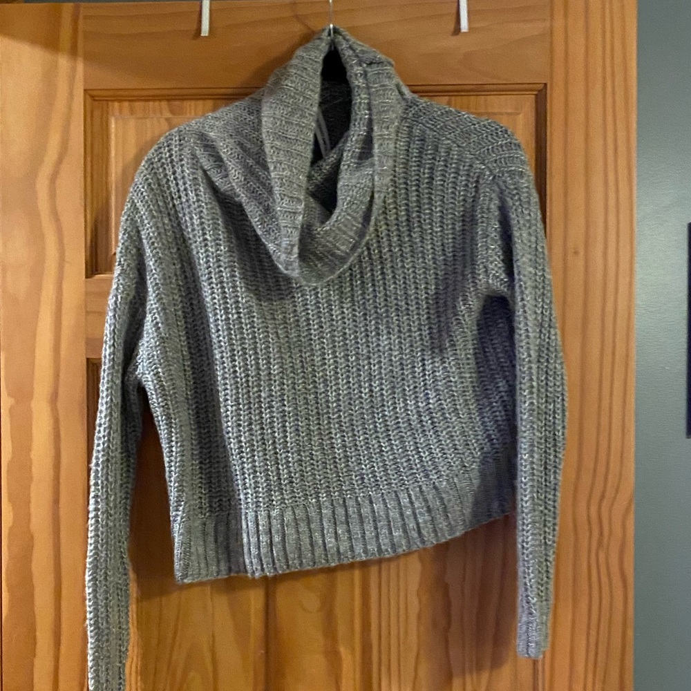 Cute Cropped Sweater